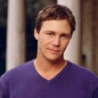Jm�no: Leo Wyatt S�rie: 1. - 6. Hraje: Brian Krause Narozen: 1.2.1972 M�sto: Ji�n� Kalifornie Schopnosti: Transportov�n�, L��en�, Levitace, Zneviditel�ov�n� (od 5. s�rie) Dabing: Marek Libert